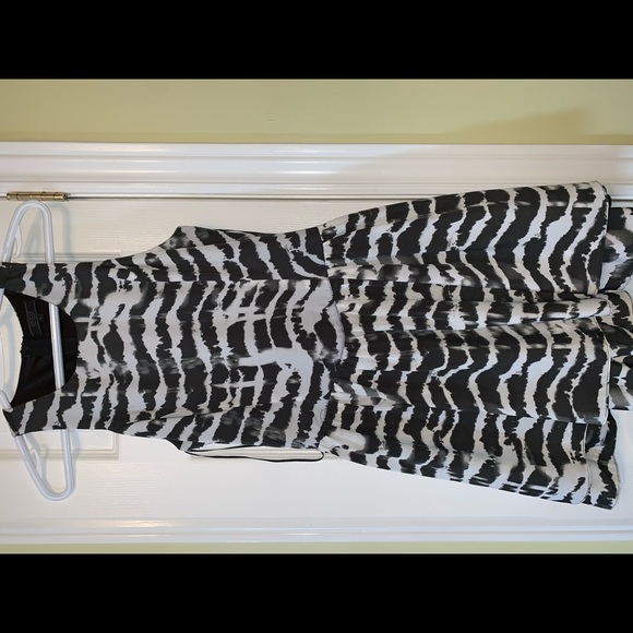 Printed GUESS DRESS - Picture 1 of 2